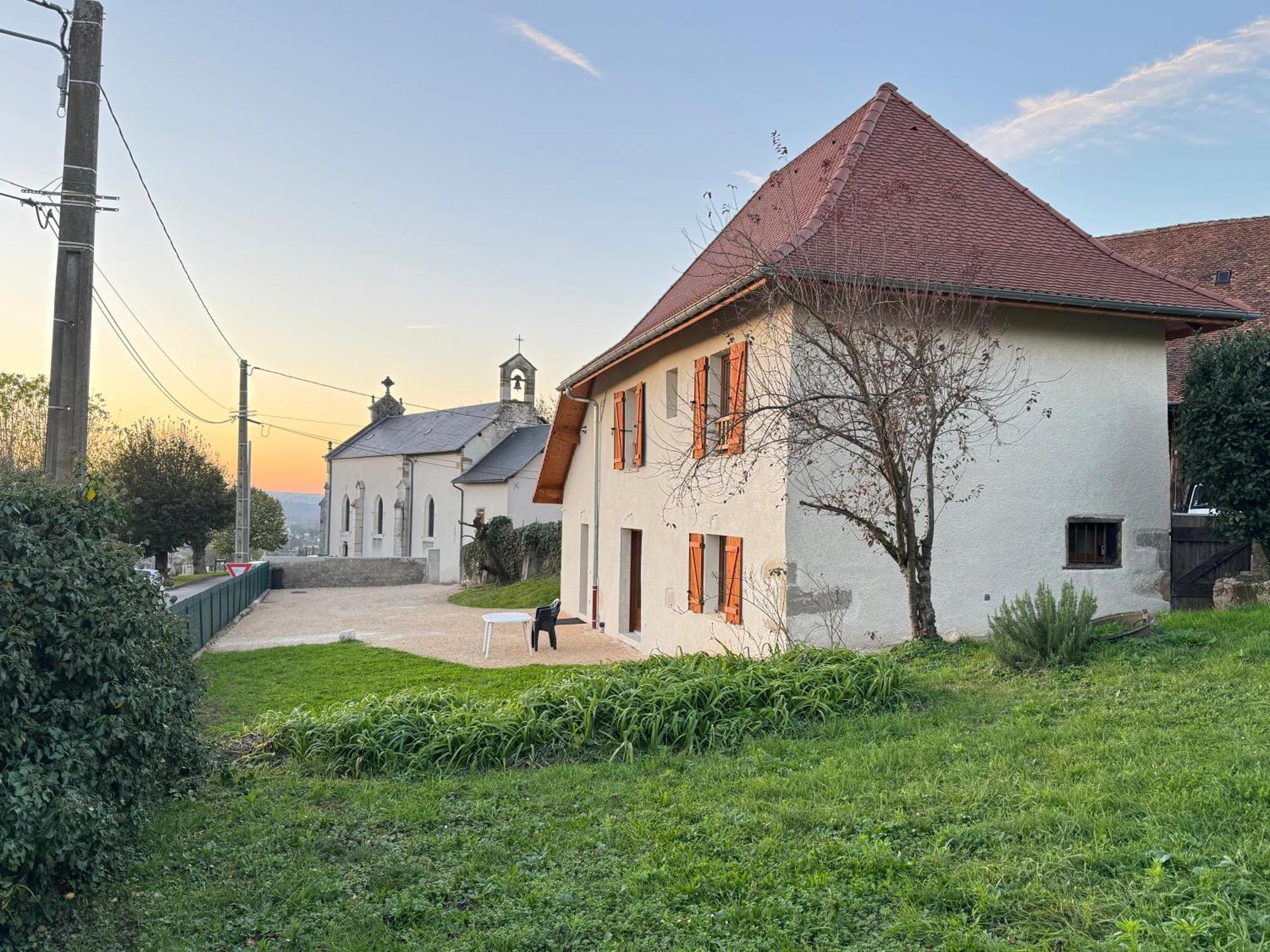 Maison Leonora Saint-Genix-sur-Guiers Exterior foto